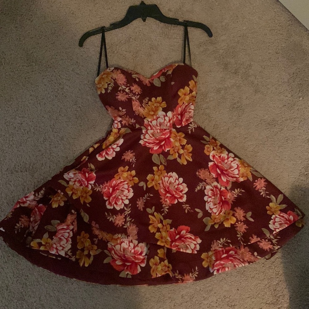 Floral strapless dress